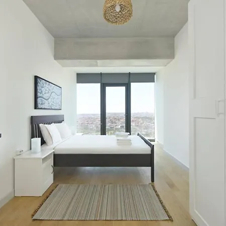 Cool Airy Modern 2bd2bath Parkingpoolgym! #219 이스탄불